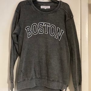 Women’s gray Boston sweatshirt size small